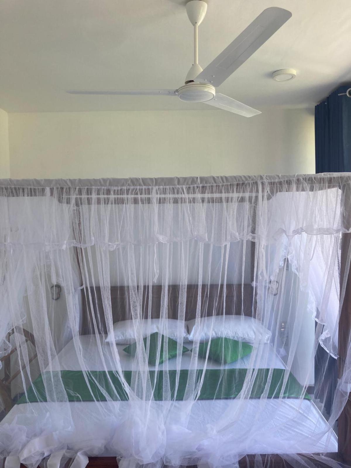Masith Guest House Unawatuna Esterno foto