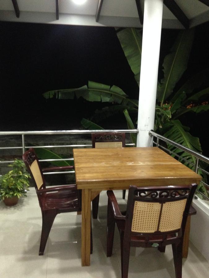 Masith Guest House Unawatuna Esterno foto