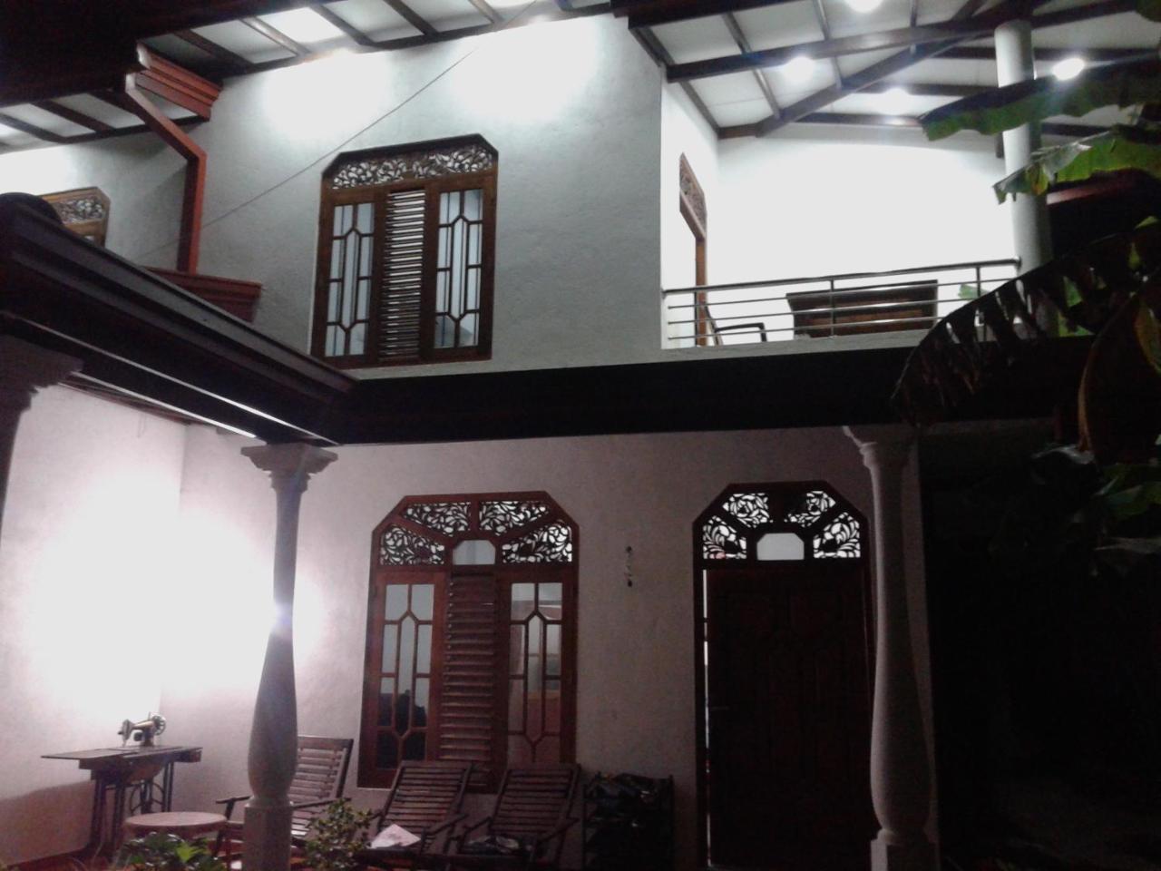 Masith Guest House Unawatuna Esterno foto