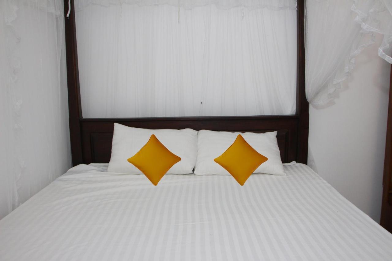 Masith Guest House Unawatuna Esterno foto