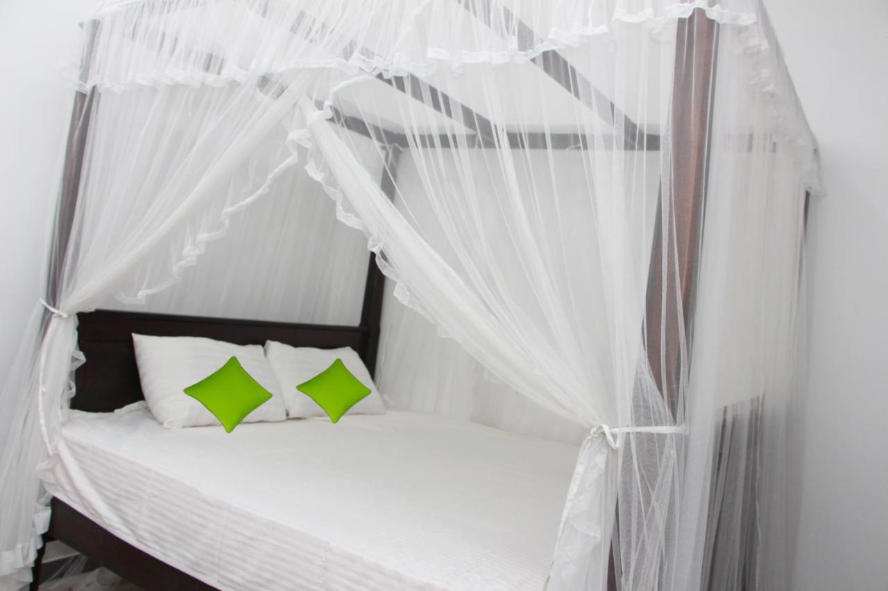 Masith Guest House Unawatuna Esterno foto