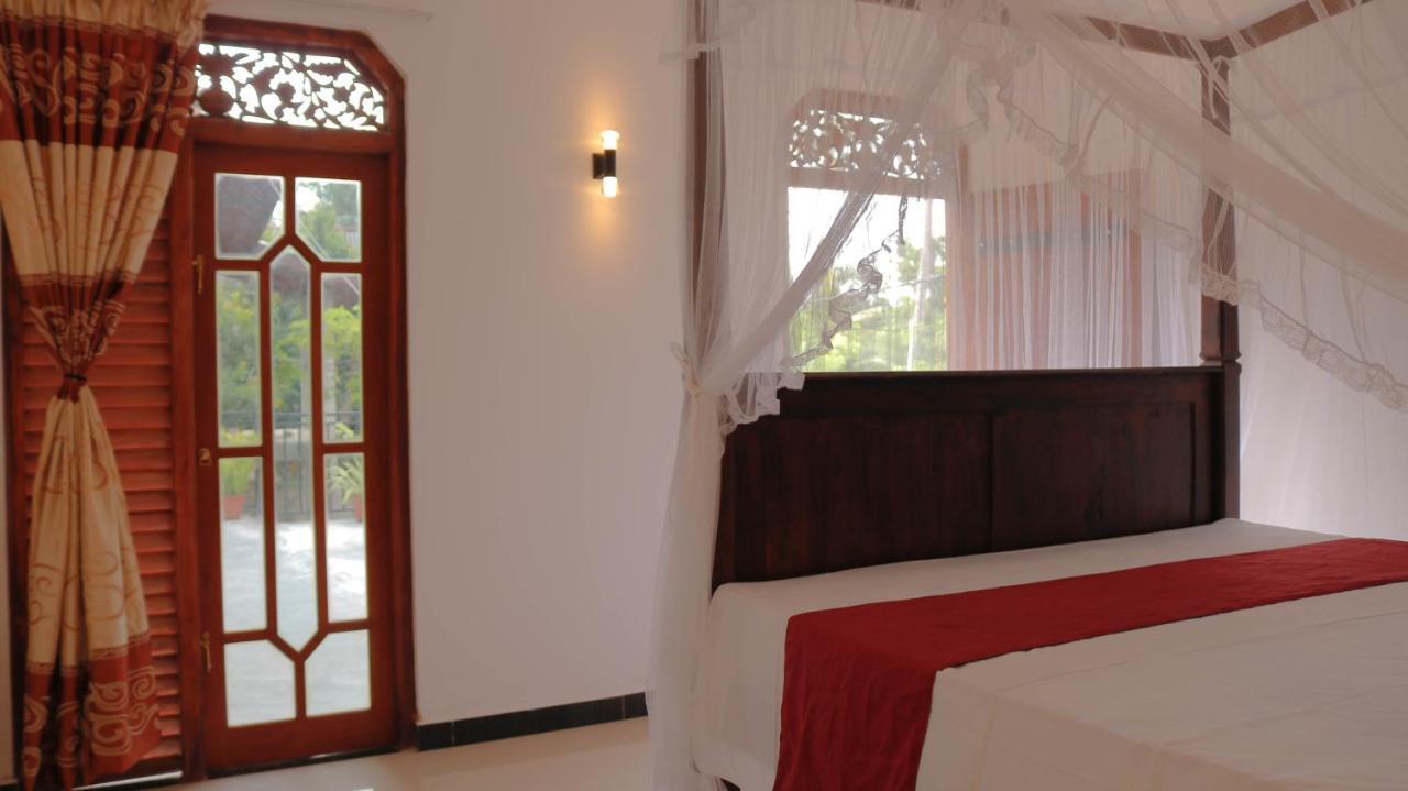 Masith Guest House Unawatuna Esterno foto
