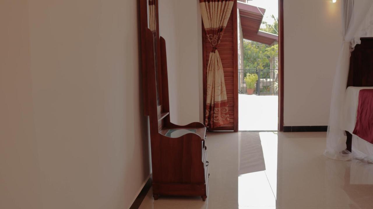 Masith Guest House Unawatuna Esterno foto
