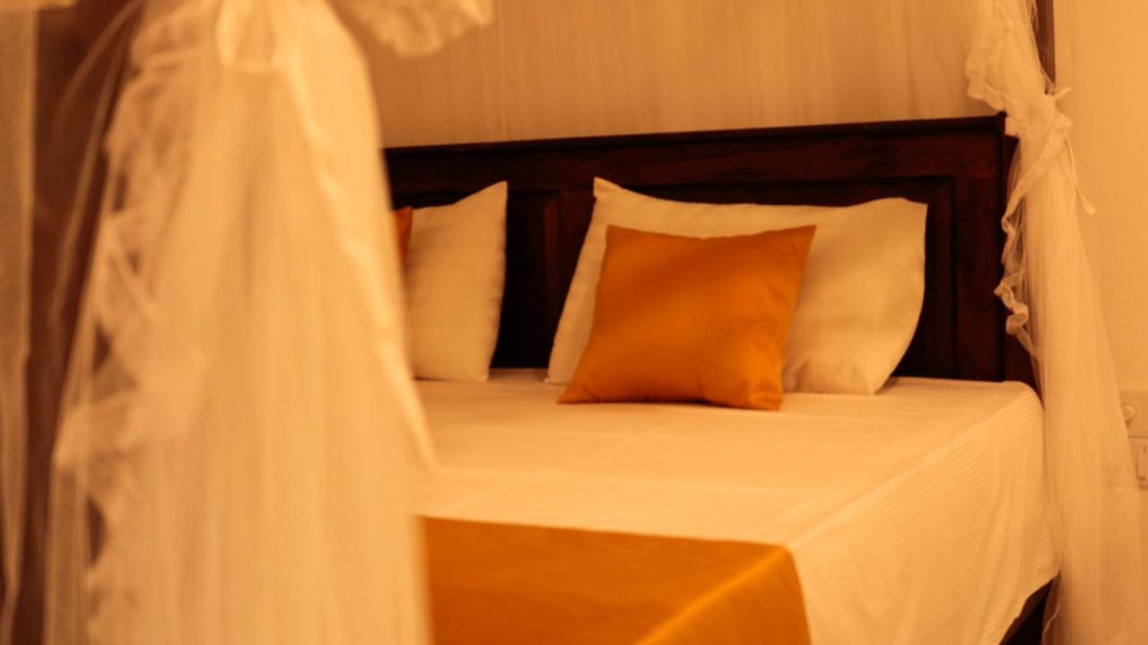Masith Guest House Unawatuna Esterno foto