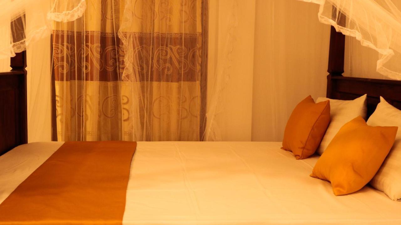 Masith Guest House Unawatuna Esterno foto